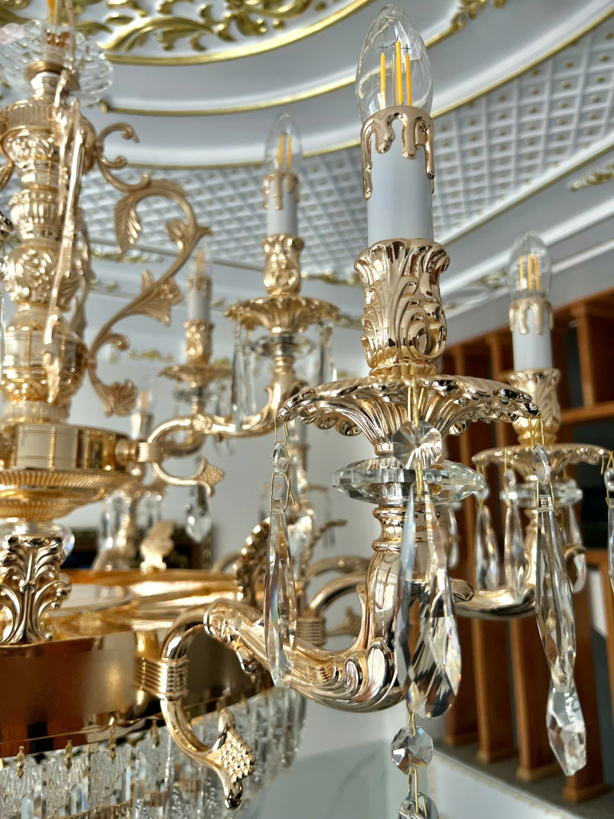 chi tiết tay Đèn chùm pha lê K9 cao cấp 15 tay DC6237T15