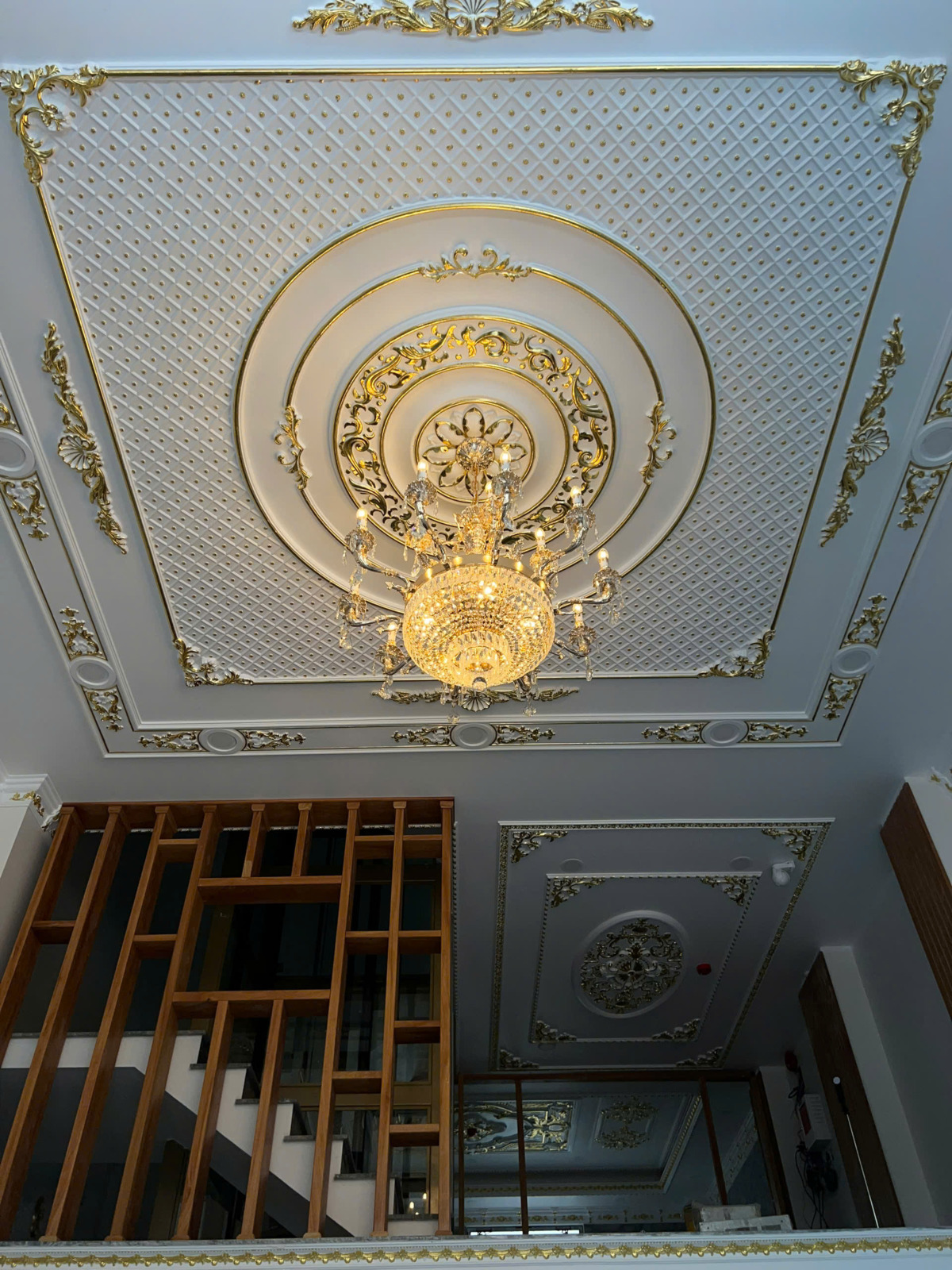 Đèn chùm pha lê K9 cao cấp 15 tay DC6237T15 ánh sáng vàng