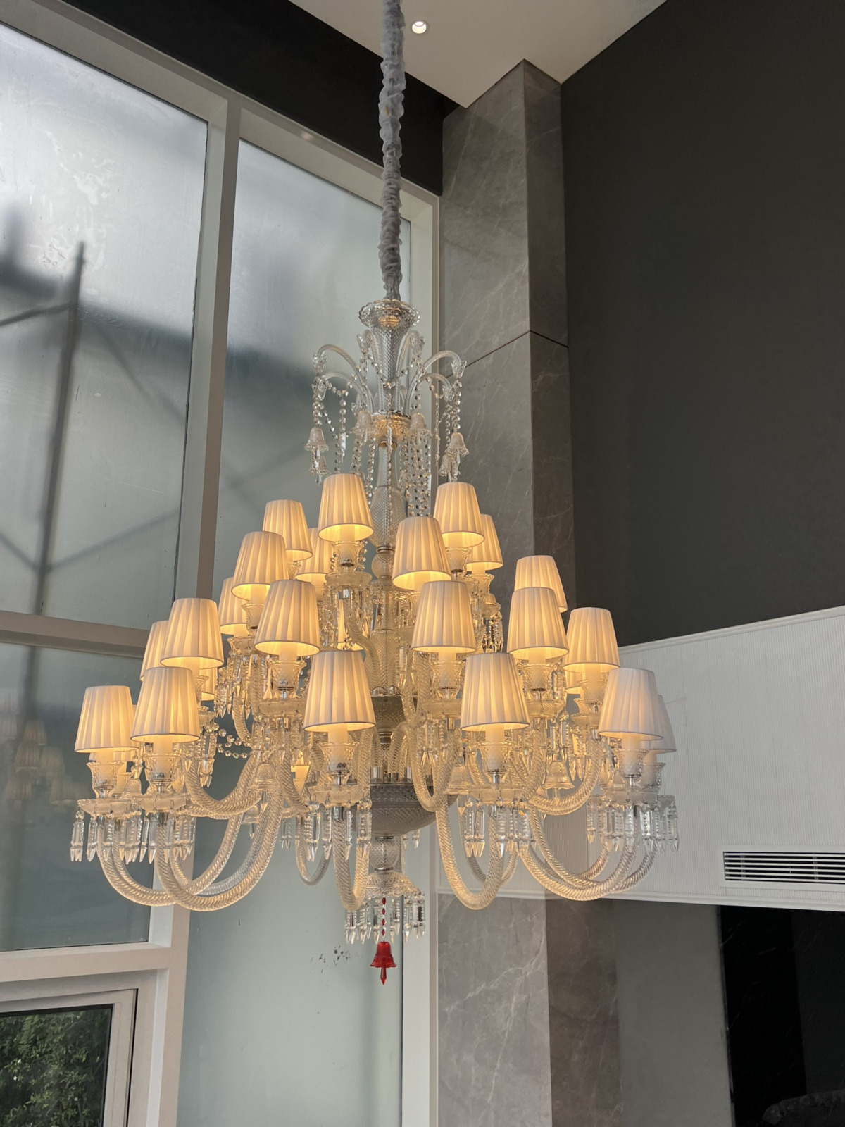 Đèn chùm thông tầng pha lê cao cấp 4 tầng DC9801T36 ánh sáng vàng