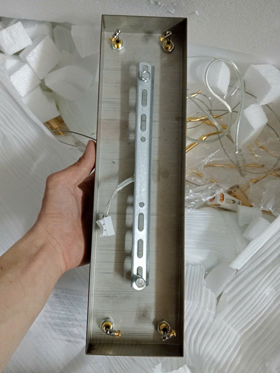 Pát treo Đèn thả trang trí bàn dài TPL912N1200