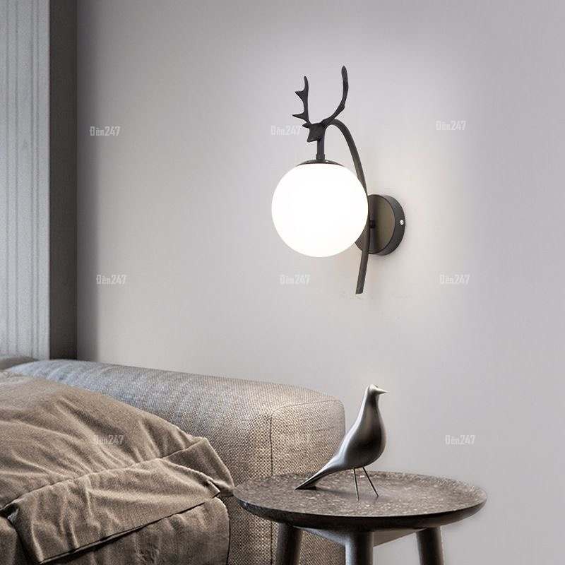 Đèn gắn tường phòng ngủ hình cầu đầu hươu VB-1749/1BK