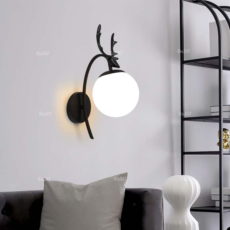 Đèn gắn tường phòng ngủ hình cầu đầu hươu VB-1749/1BK