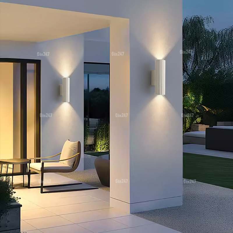 Đèn hắt tường 2 đầu trụ tròn trắng nhám VL-2242/2