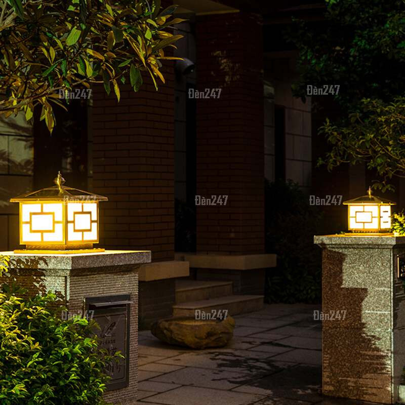 Đèn Trụ Cổng Năng Lượng Mặt Trời Cho Biệt Thự: Tiết Kiệm & Sang Trọng