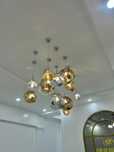 Đèn thả đơn bóng oversized trang trí phòng ăn tối giản hiện đại