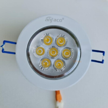 Khoảng Cách Lắp Đèn Âm Trần Chuẩn: Công Thức Tính Cho Từng Phòng