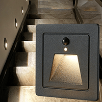Đèn âm tường cầu thang
