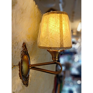 Đèn tường mạ đồng chóa vải 1 tay màu kem hạt dẻ VDC9665T1