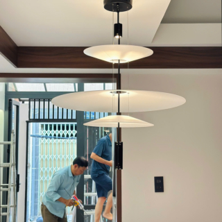 Đèn thả đãi bay UFO đường kính 68cm TTK145