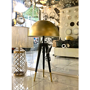 Đèn Bàn Trang Trí Chân Tripod Hiện Đại DB32