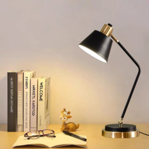 Đèn Bàn Trang Trí Hiện Đại DB38