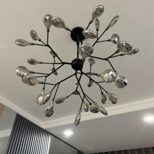 Đèn Hera Decor thân màu Đen 36 bóng chao màu Khói TTKHERA-36-Den-ChaoKhoi