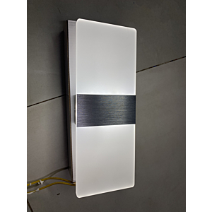 Đèn treo tường phong cách hiện đại VK08