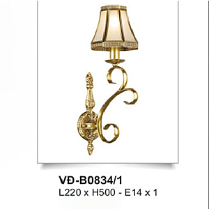 Đèn vách đồng chao kính hình thang cân cách điệu VD-B0834/1