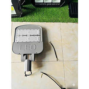 Đèn đường cảm biến ánh sáng GY-100W