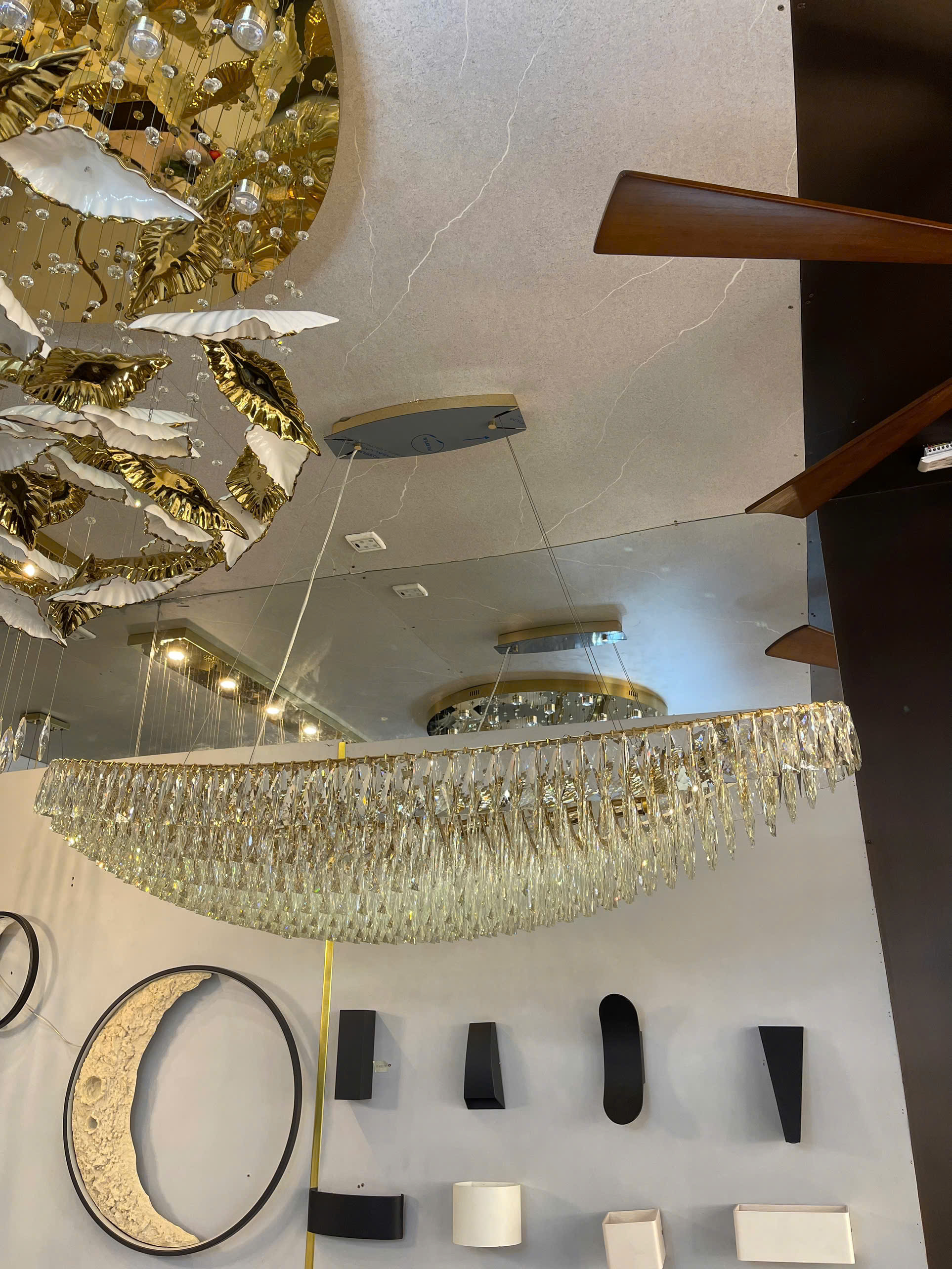 Đèn pha lê bàn ăn dài TPL021T1500 ánh sàng vàng