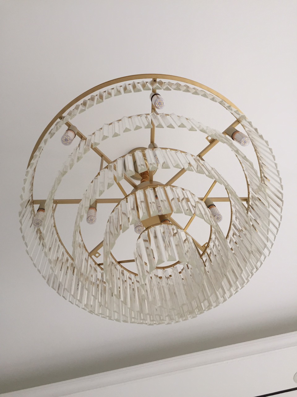 Đèn thả pha lê thanh TPL08T750 chưa bật đèn