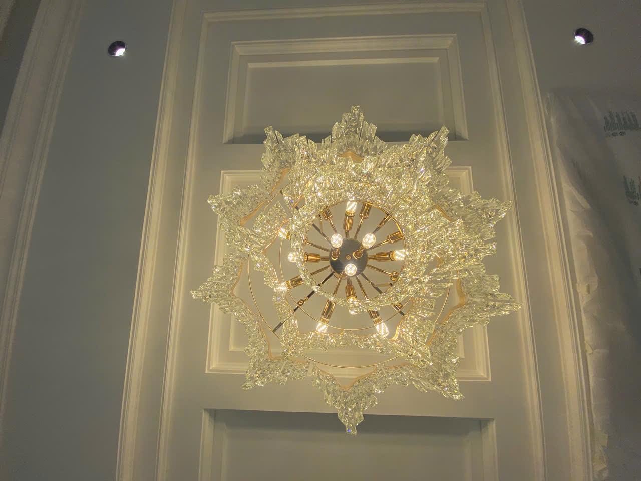 Đ&egrave;n pha l&ecirc; đường k&iacute;nh 80cm TPL1213T800 nh&igrave;n từ dưới l&ecirc;n tr&ecirc;n