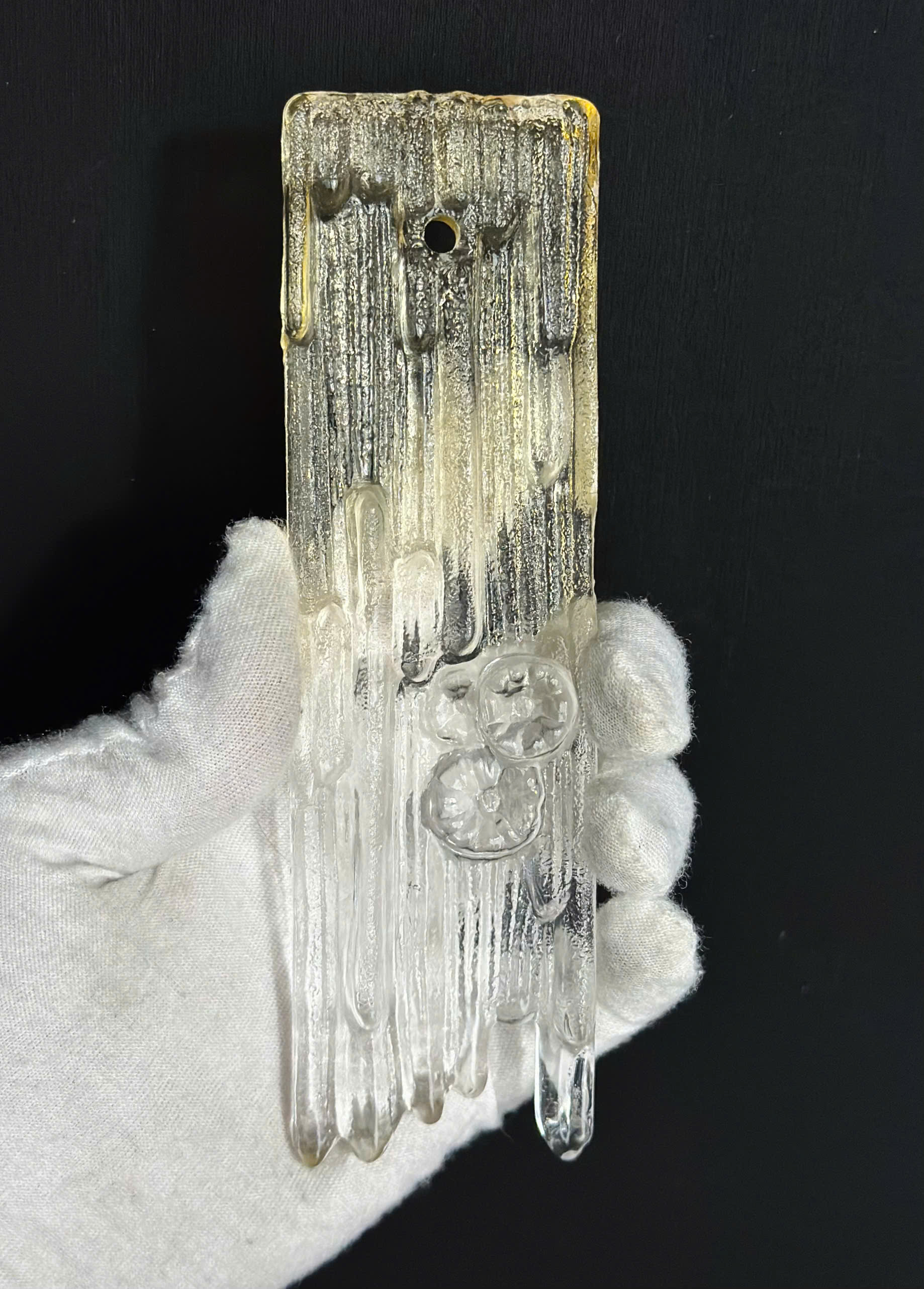 Chiết 1 hạt pha lê của đèn TPL353