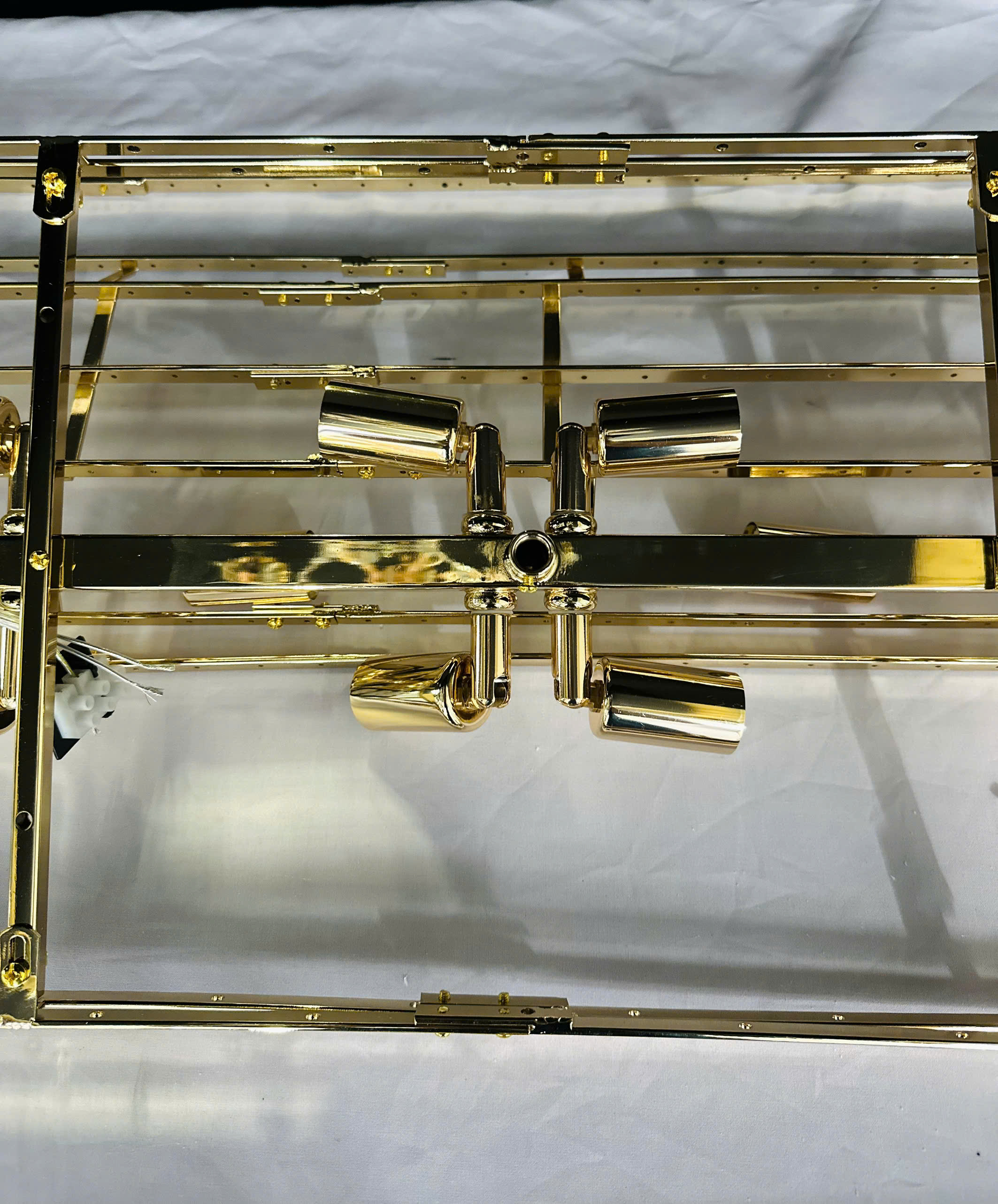 Khung chính của đèn TPL353