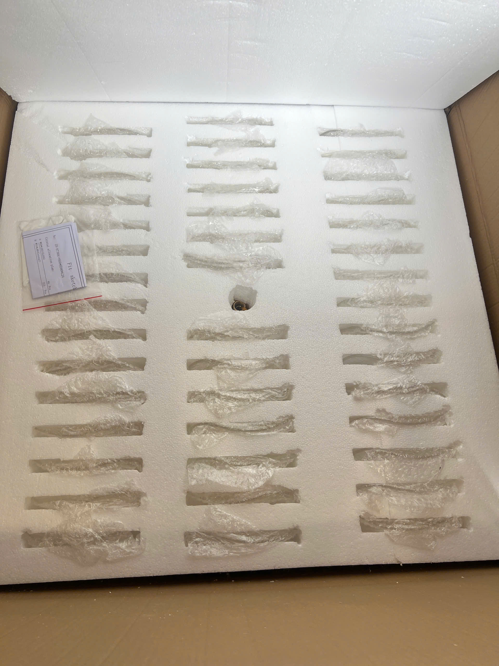 khui thùng Đèn thả pha lê lá đường kính 1m TPL368T1000