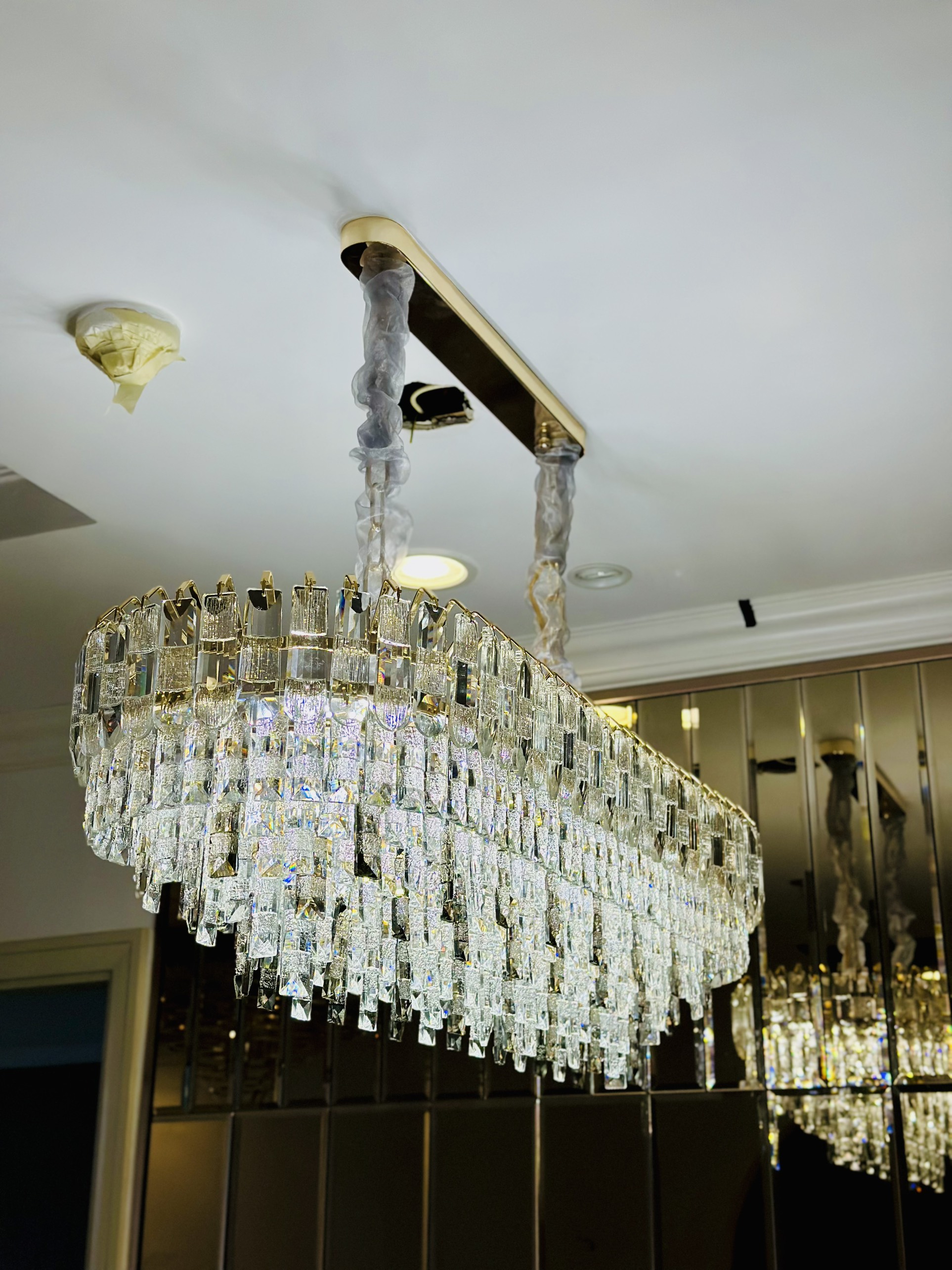 ánh sáng trắng TPL560N950