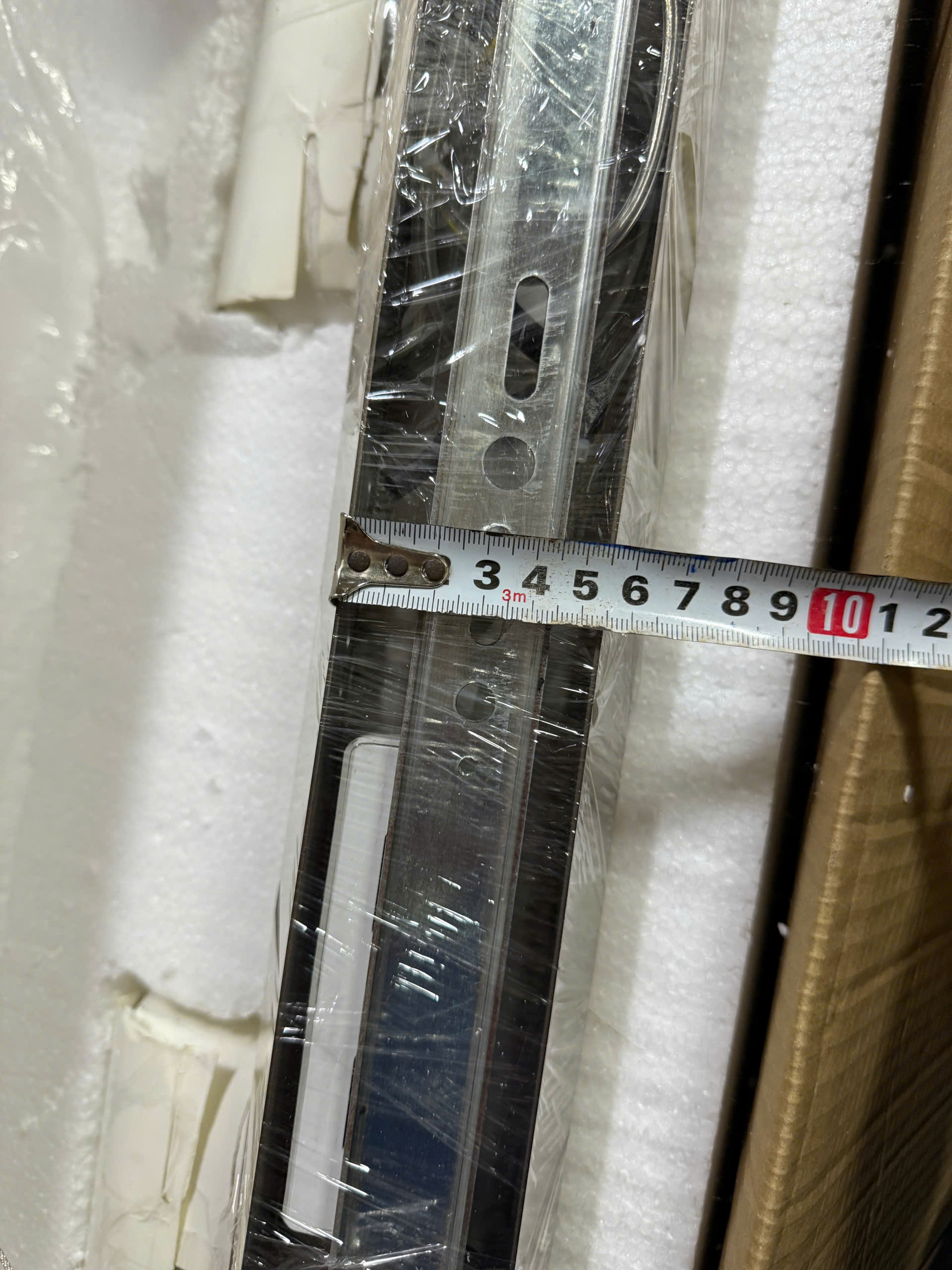 Kích thước ngang pát đèn TPL588T1200