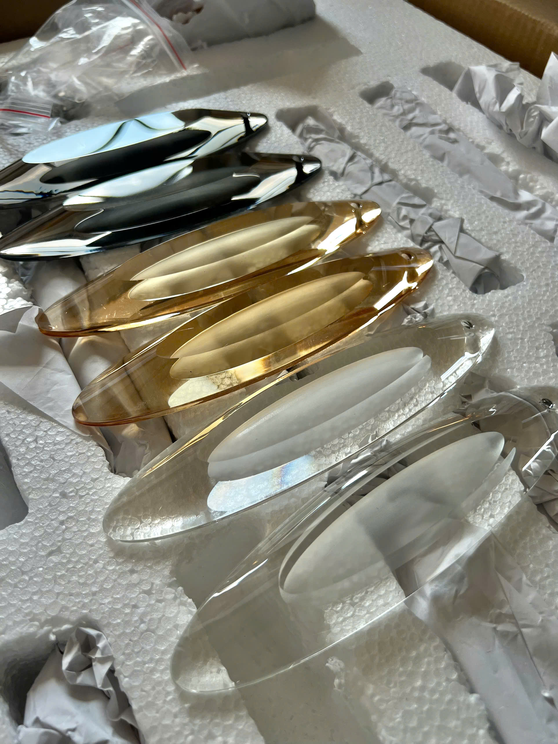 Pha lê của đèn TPL708T600