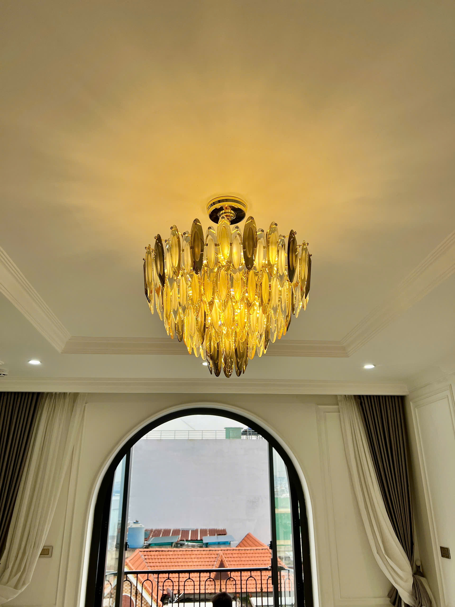 Đèn thả pha lê ánh sáng vàng TPL708T800