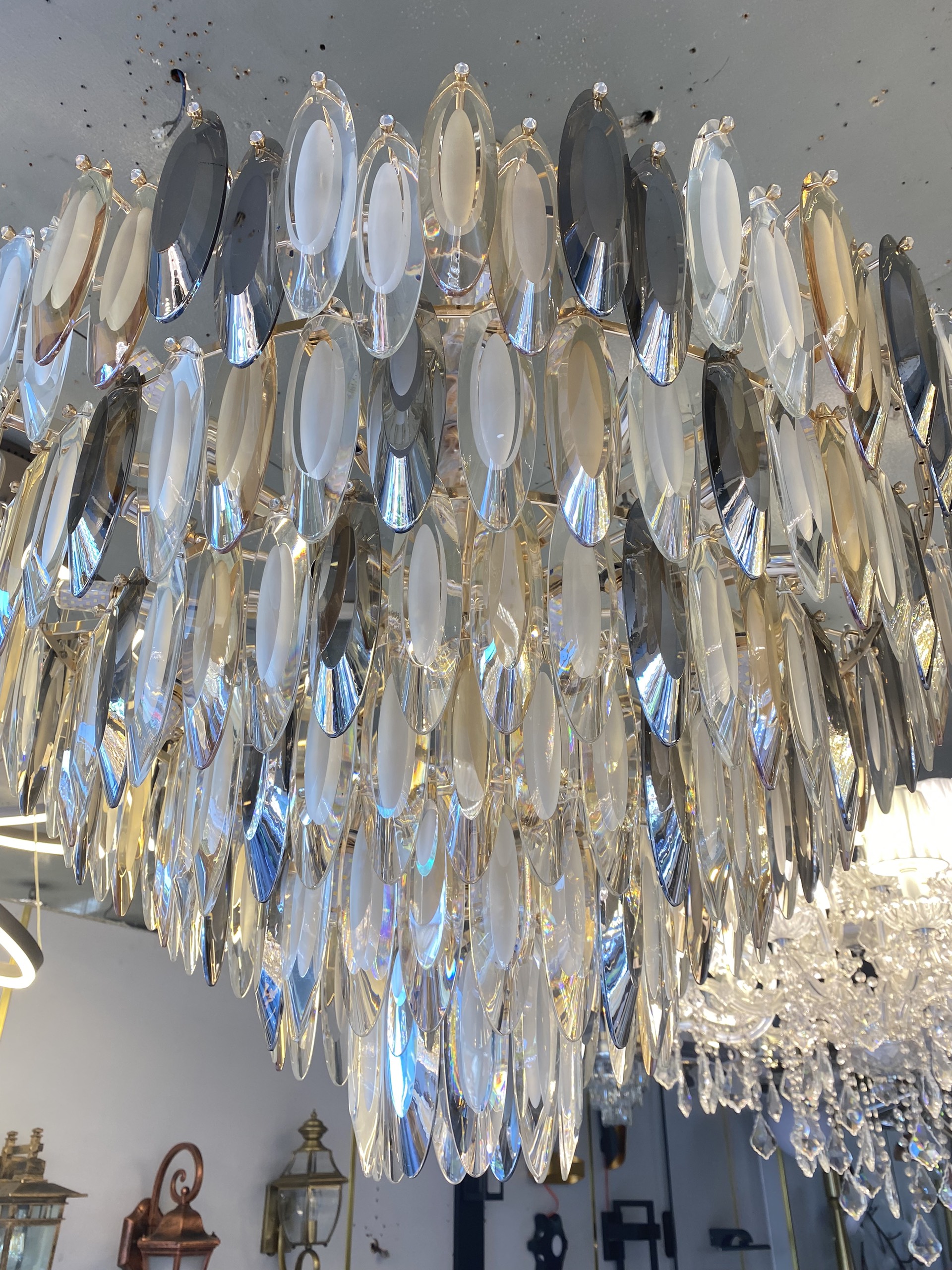 ảnh pha lê thực tế của đèn TPL708T950