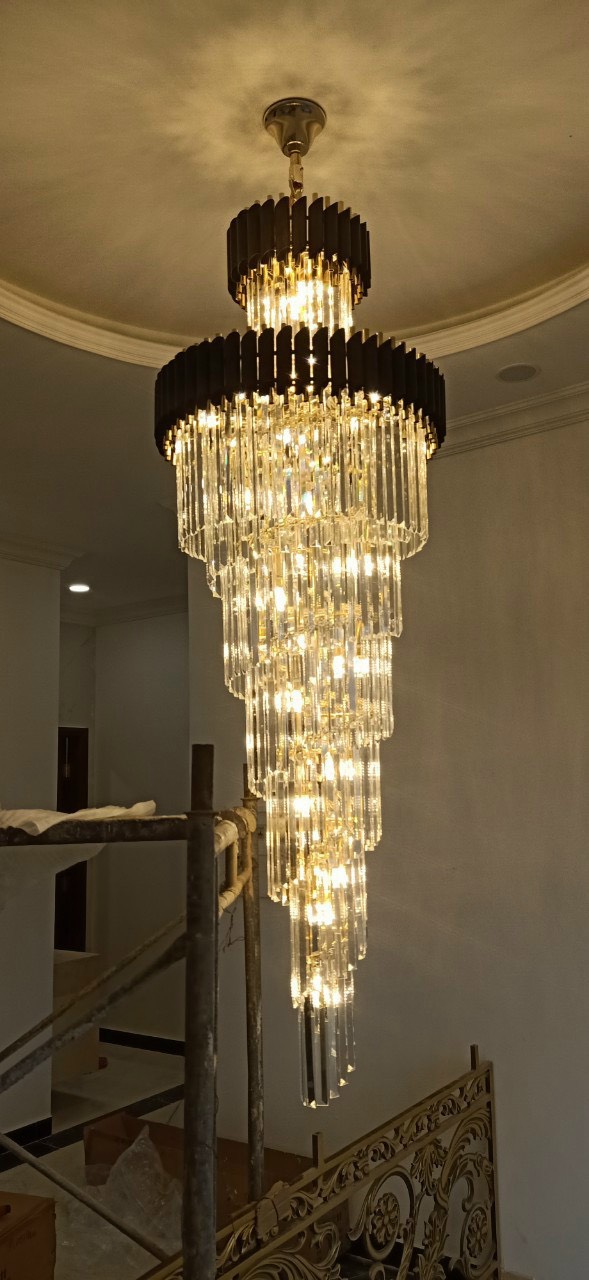 Đèn pha lê ánh sáng vàng