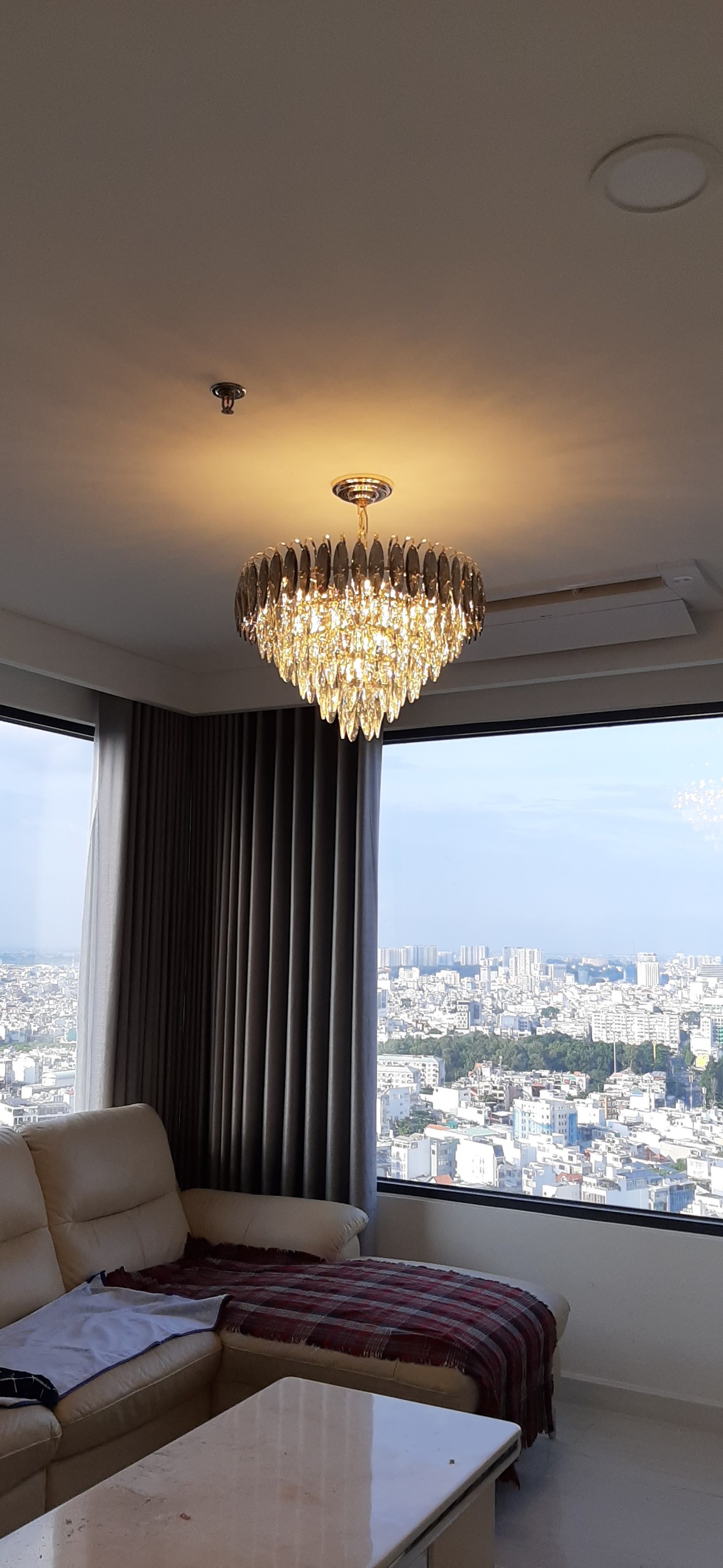 Đèn chùm pha lê đường kính 60cm TPL8163T600 ánh sáng vàng