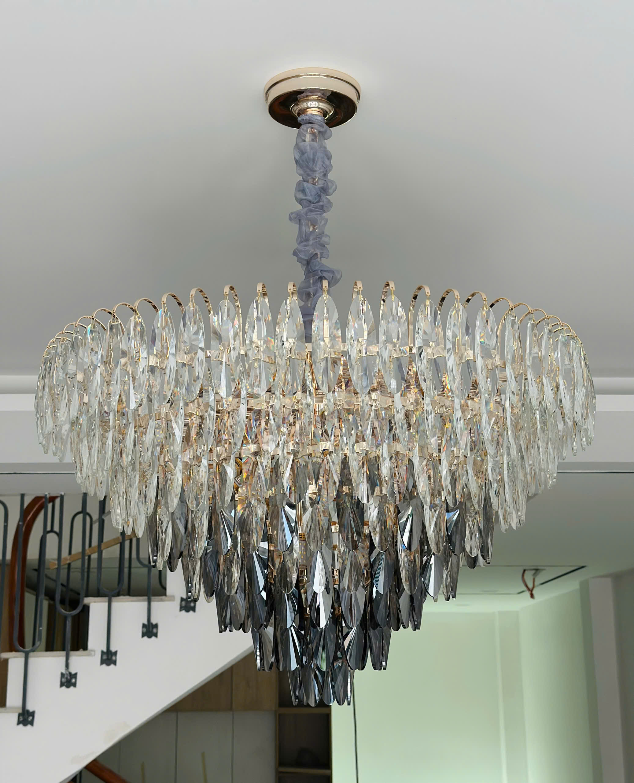 Đèn chùm pha lê đường kính 80cm TPL8163T800 khi tắt đèn