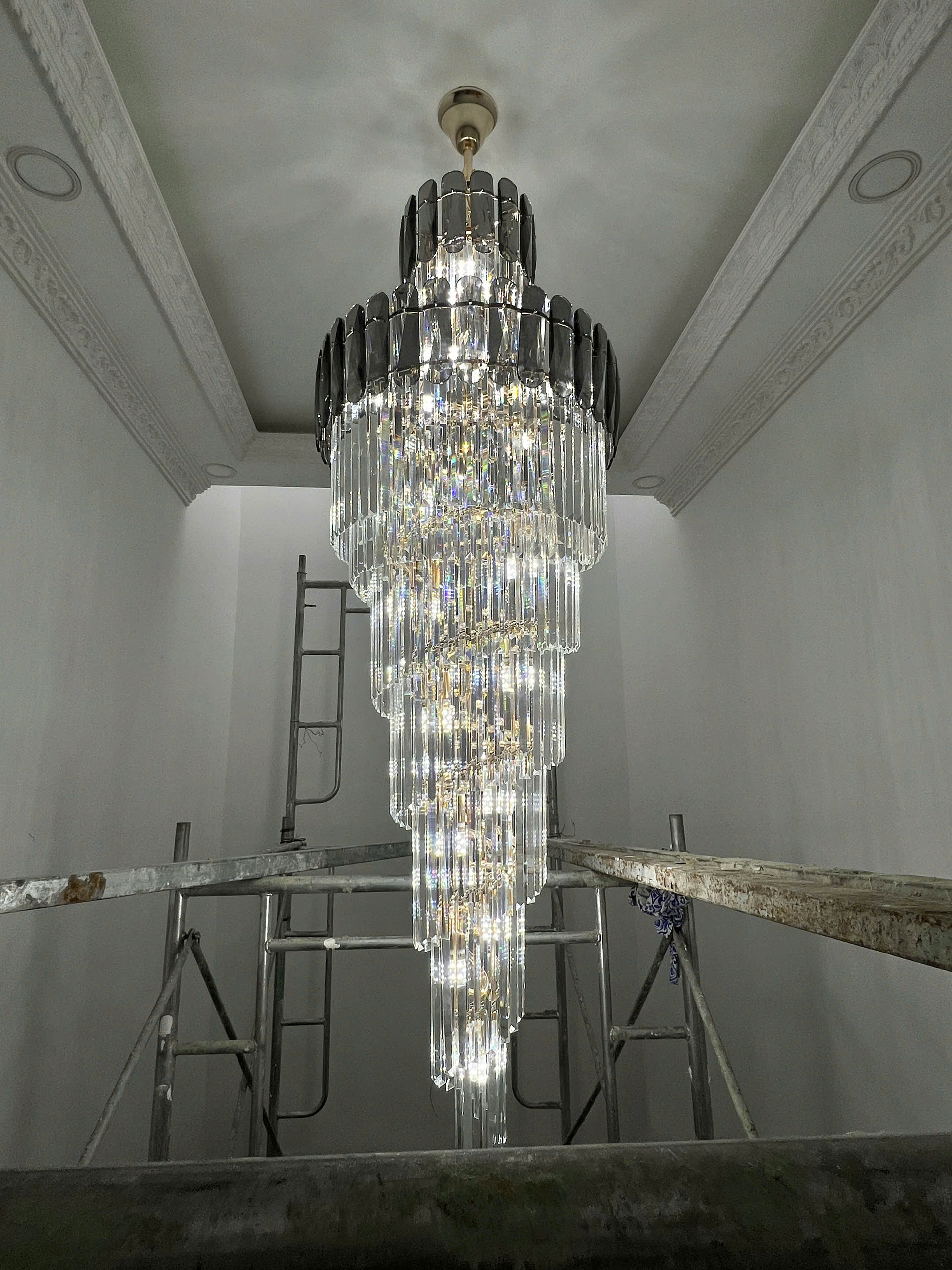 Đèn chùm ánh sáng trắng