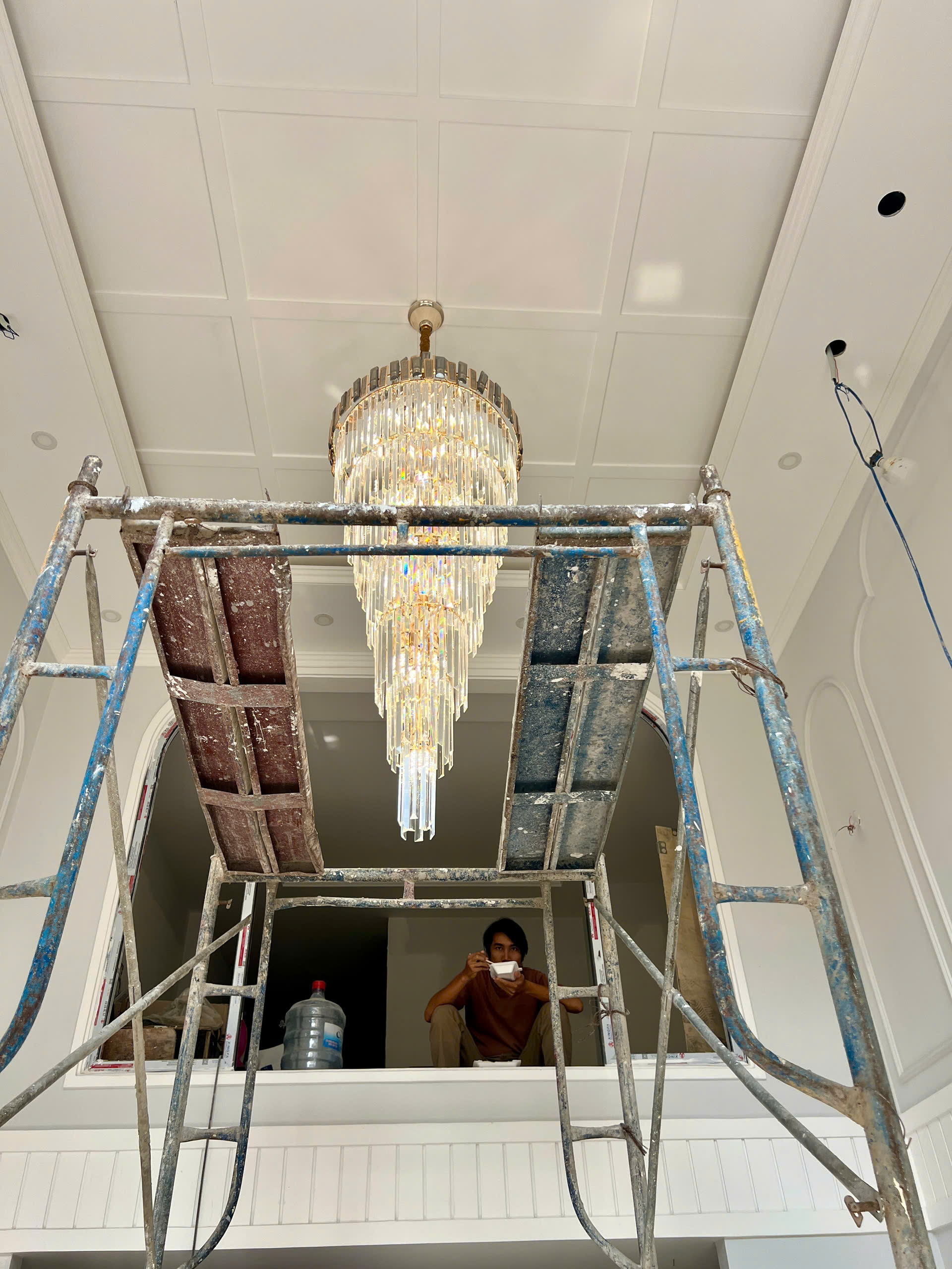 Đèn thông tầng TPL88230D1800