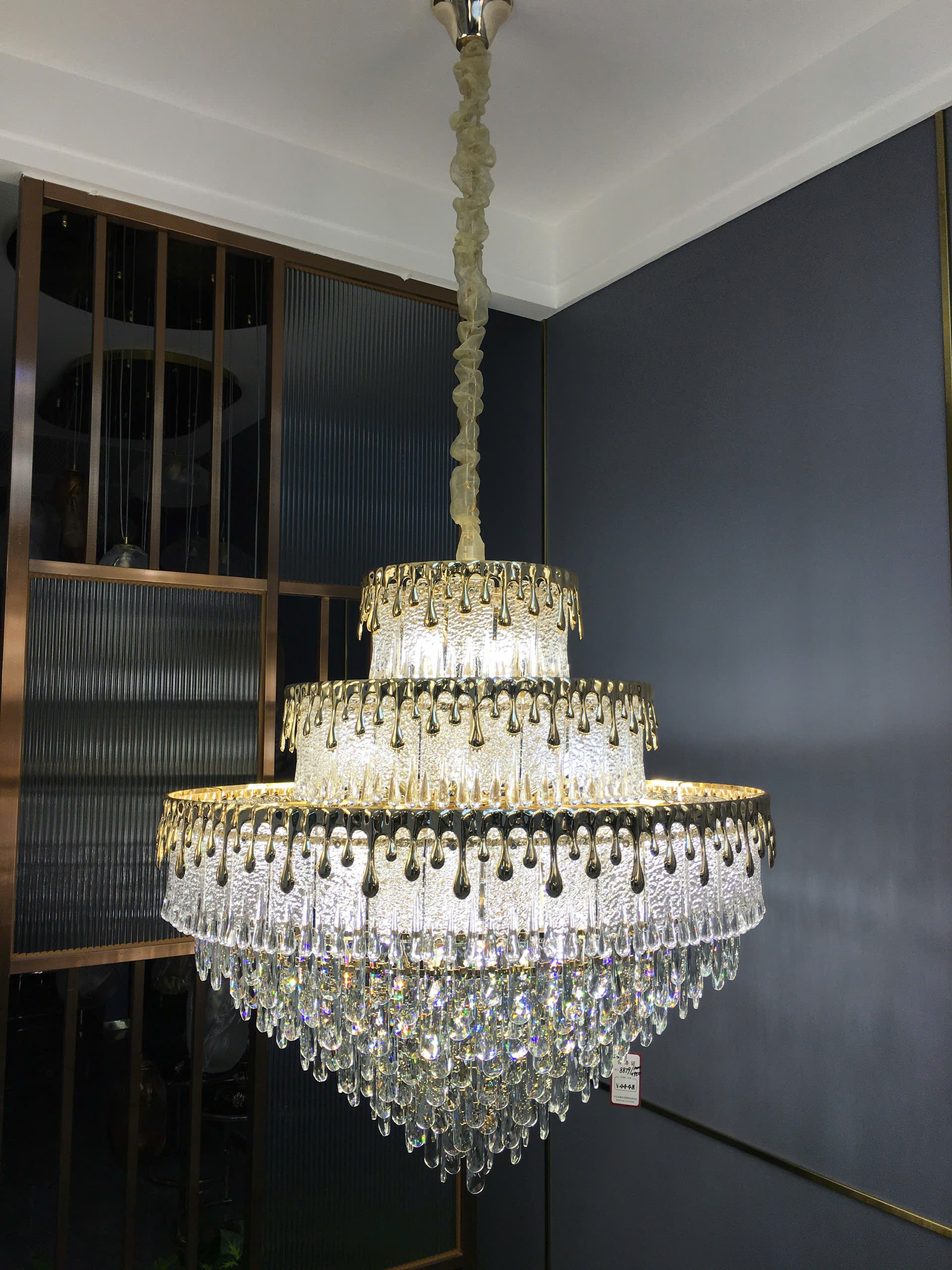 Đèn thả pha lê ánh sáng vàng TPL8879T1000