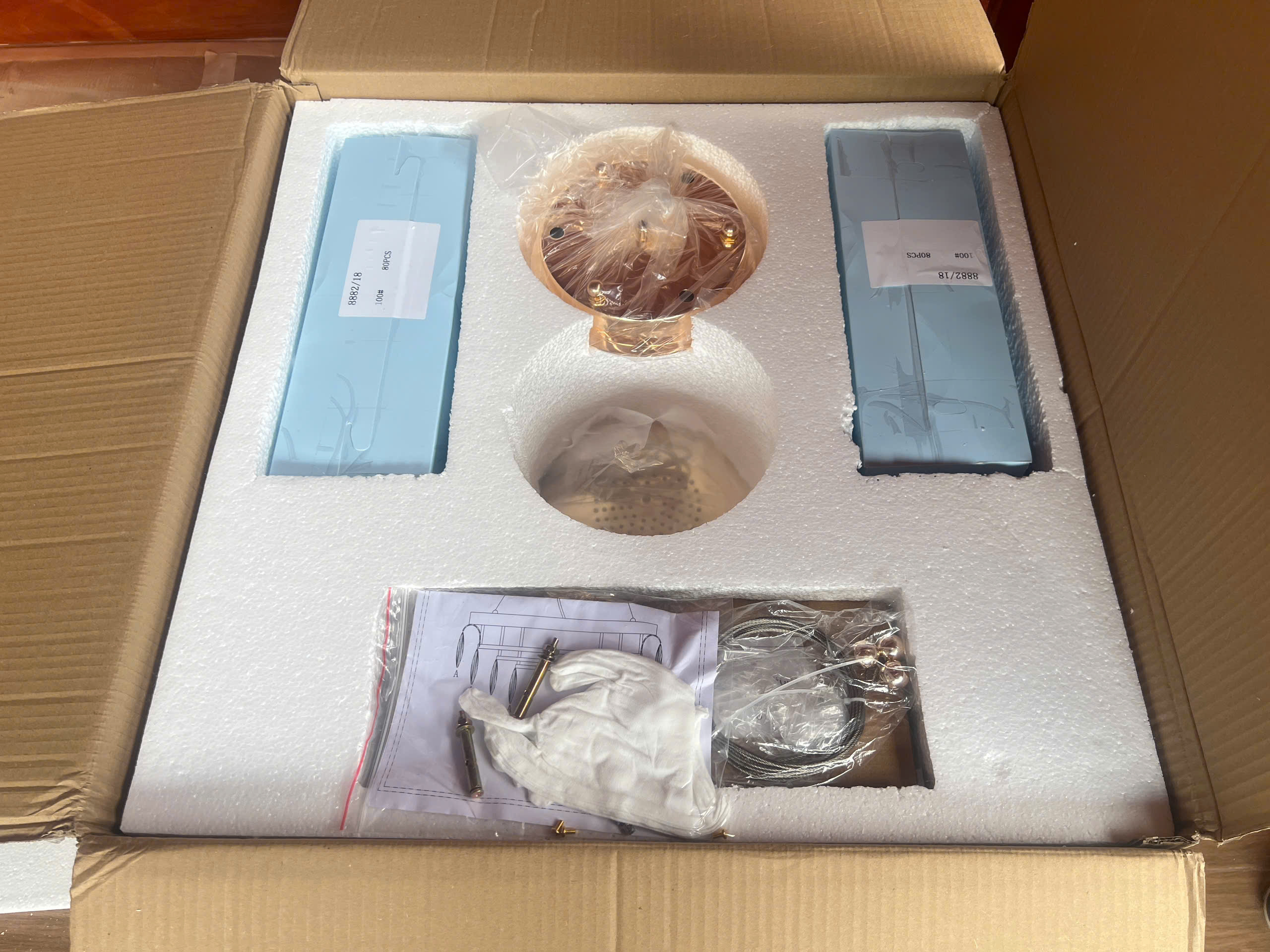 Mở thùng đèn chùm thả 3 dây TPL8882T600