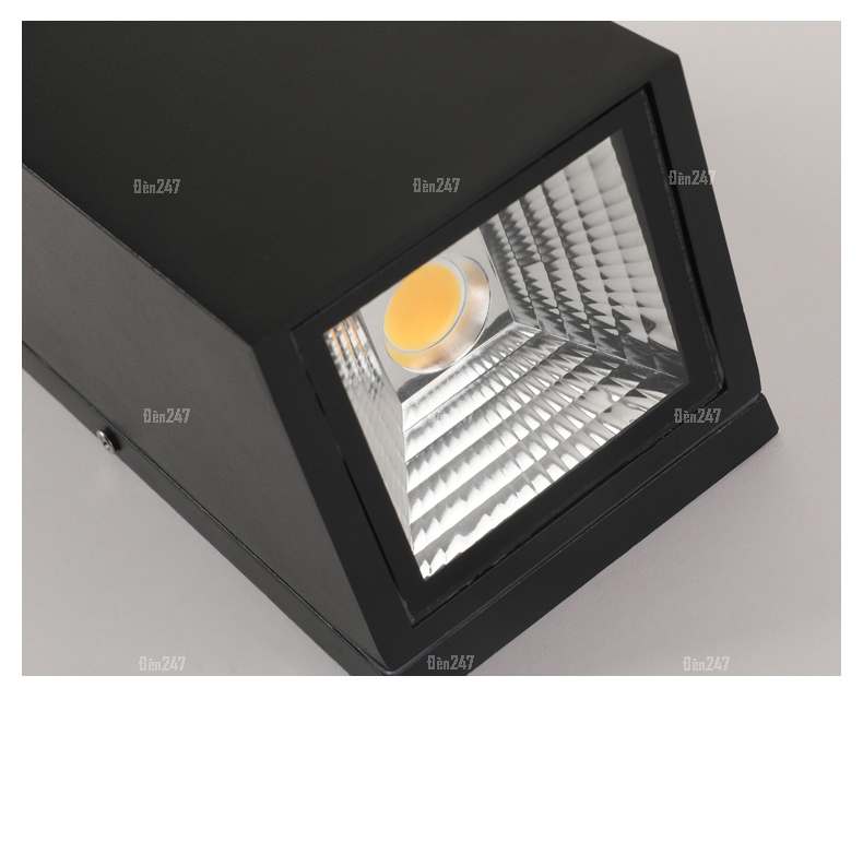 Đèn gắn tường trụ vuông đen VL-8003/2-BK