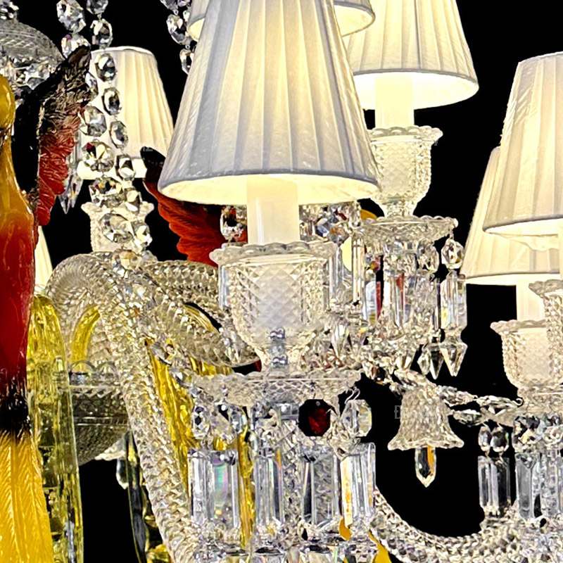 Đèn chùm pha lê chim vẹt đỏ 15 tay chao vải xếp ly CN8148/10+5