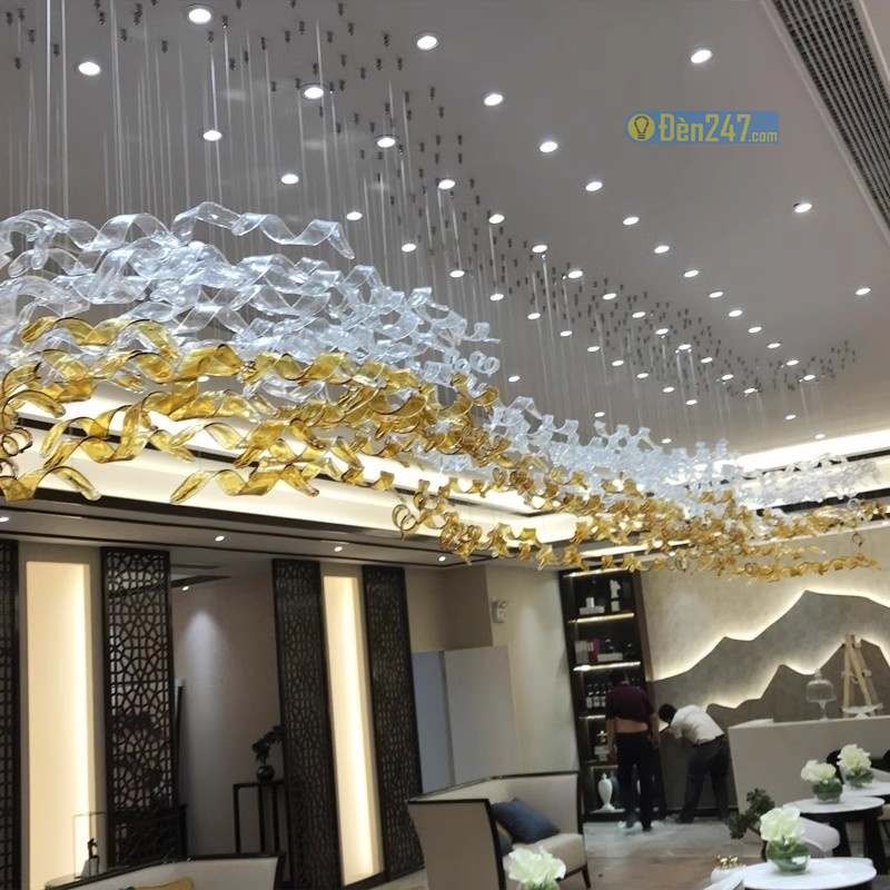 Đèn thả pha lê hình ruy băng FT1607